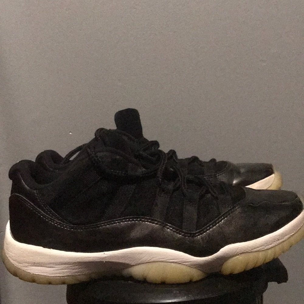 Jordan 11 Baron lows
